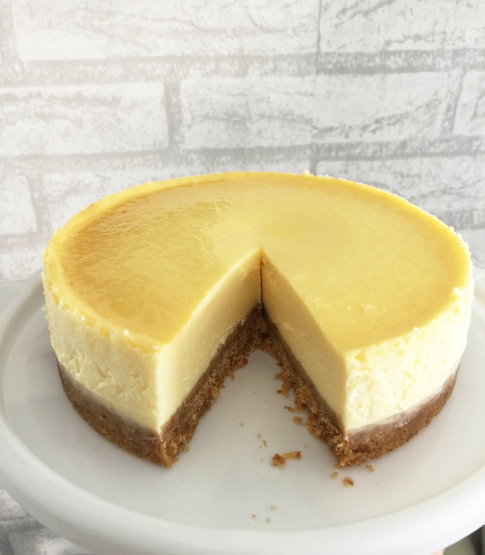 Baked New York Cheesecake with Cream Cheese (6 Inch)